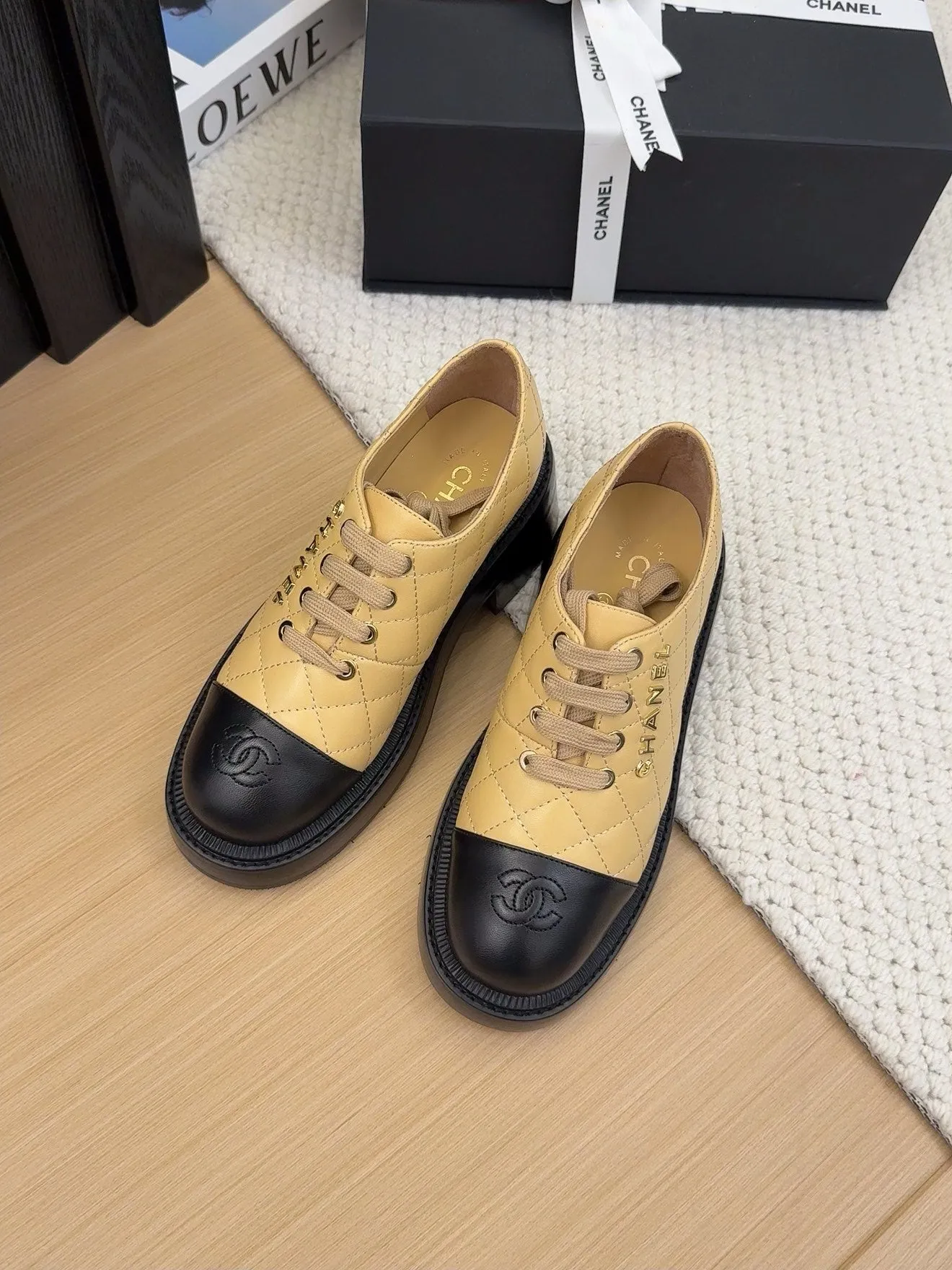 2025 Fashion Sporty Flats