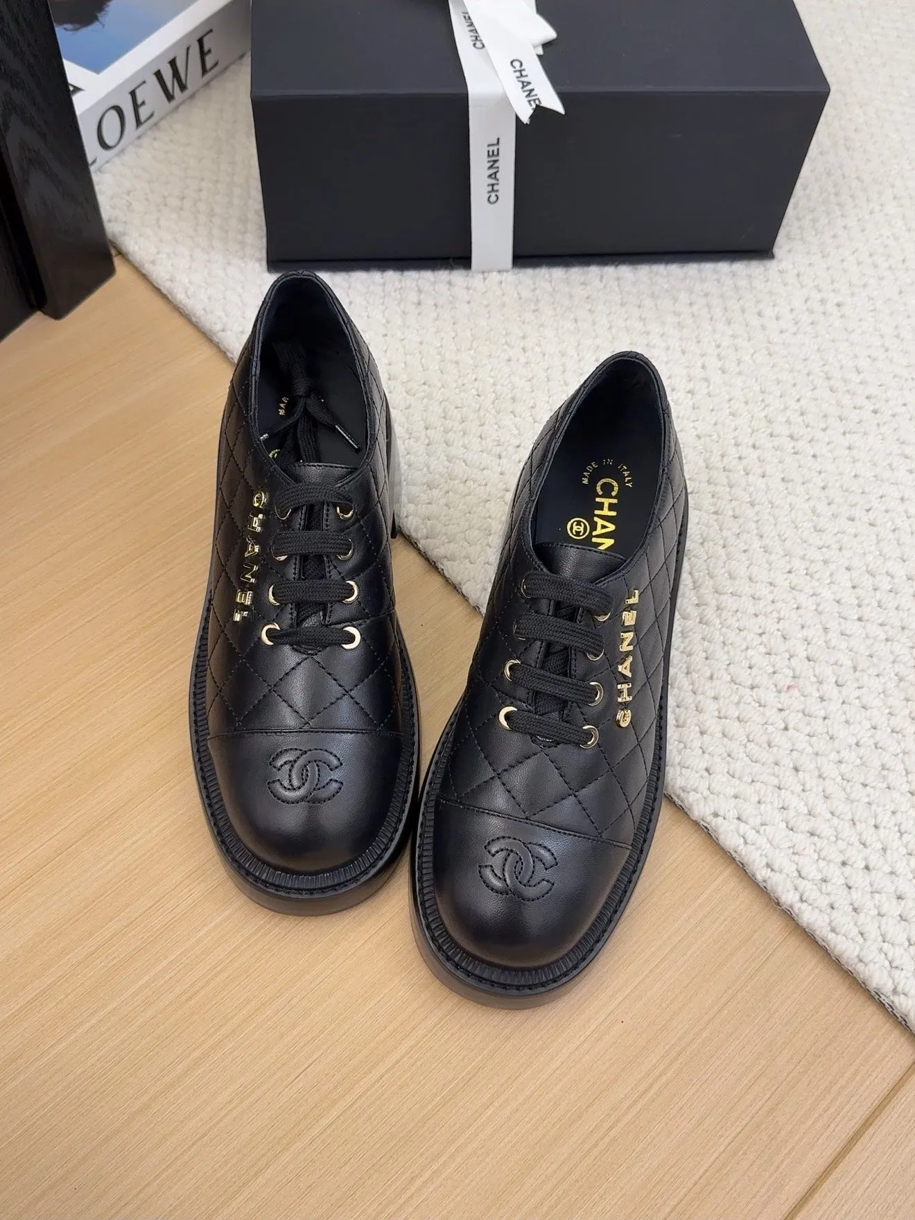 2025 Fashion Sporty Flats