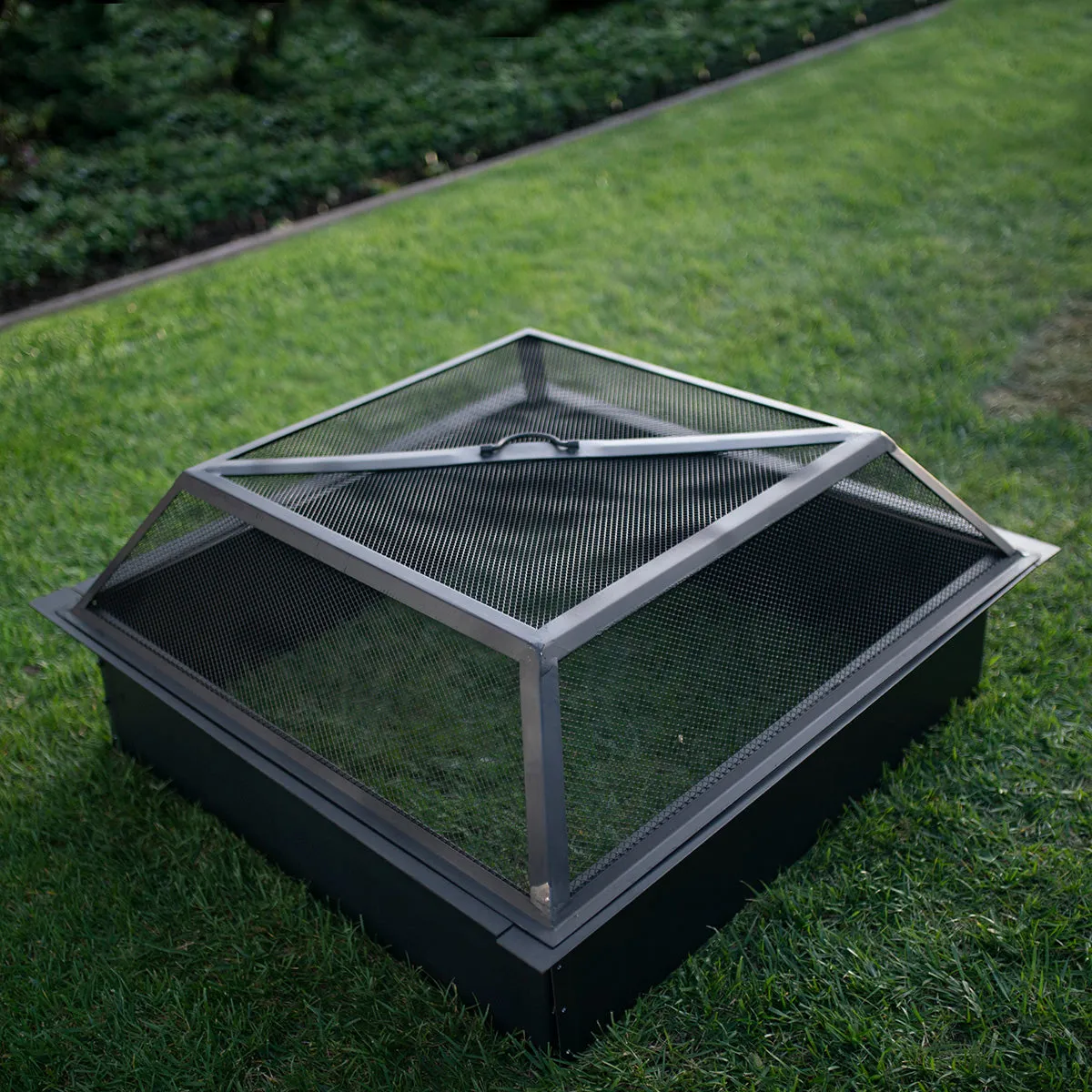 39 in. Square Spark Screen