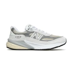 990v6 Made In USA | Reflection
