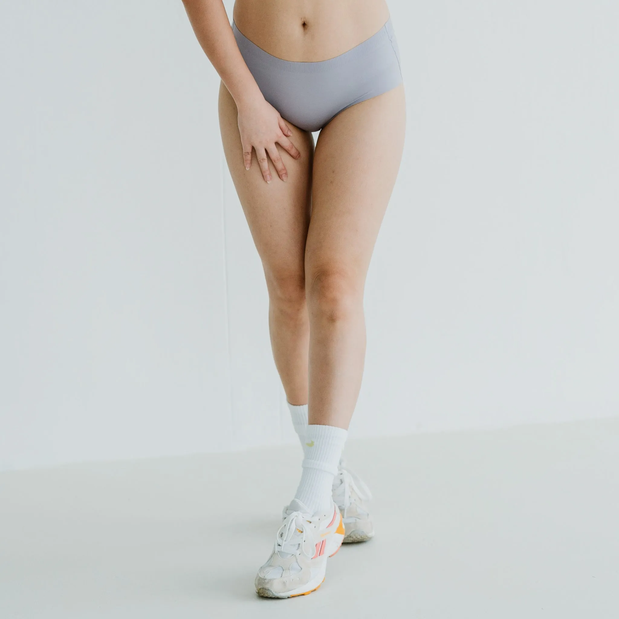 AIR-LEISURE Midi U-Back Seamless Bra in Lavender
