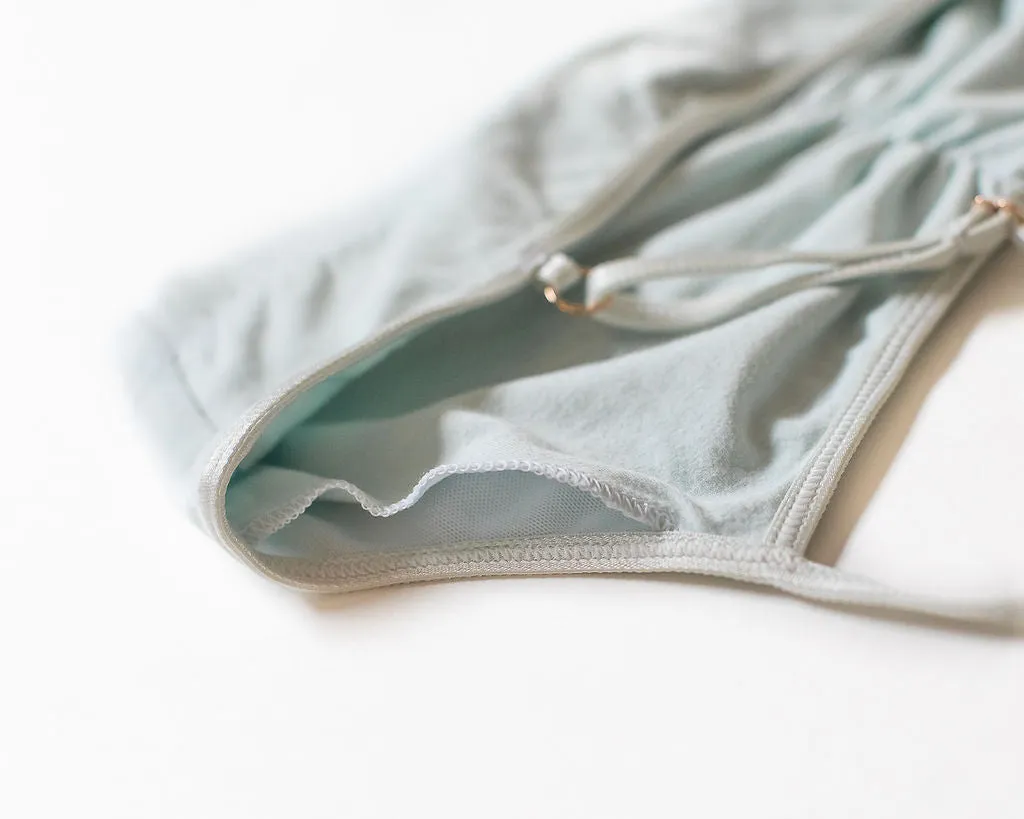 Astrid Bralette, Mist