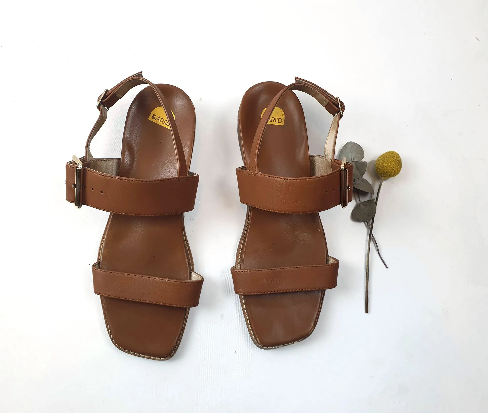 Bared brown leather sandals size 39