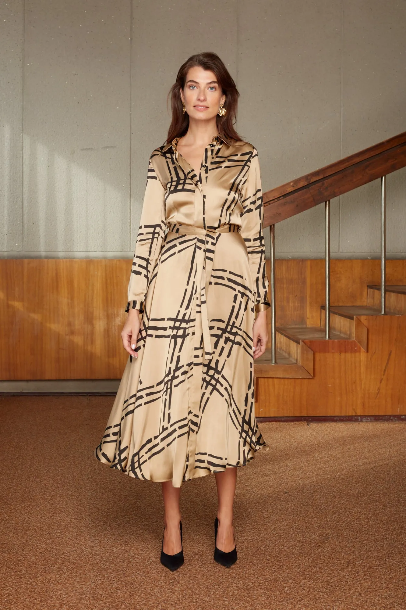 GEMMA beige graphic print midi shirt dress