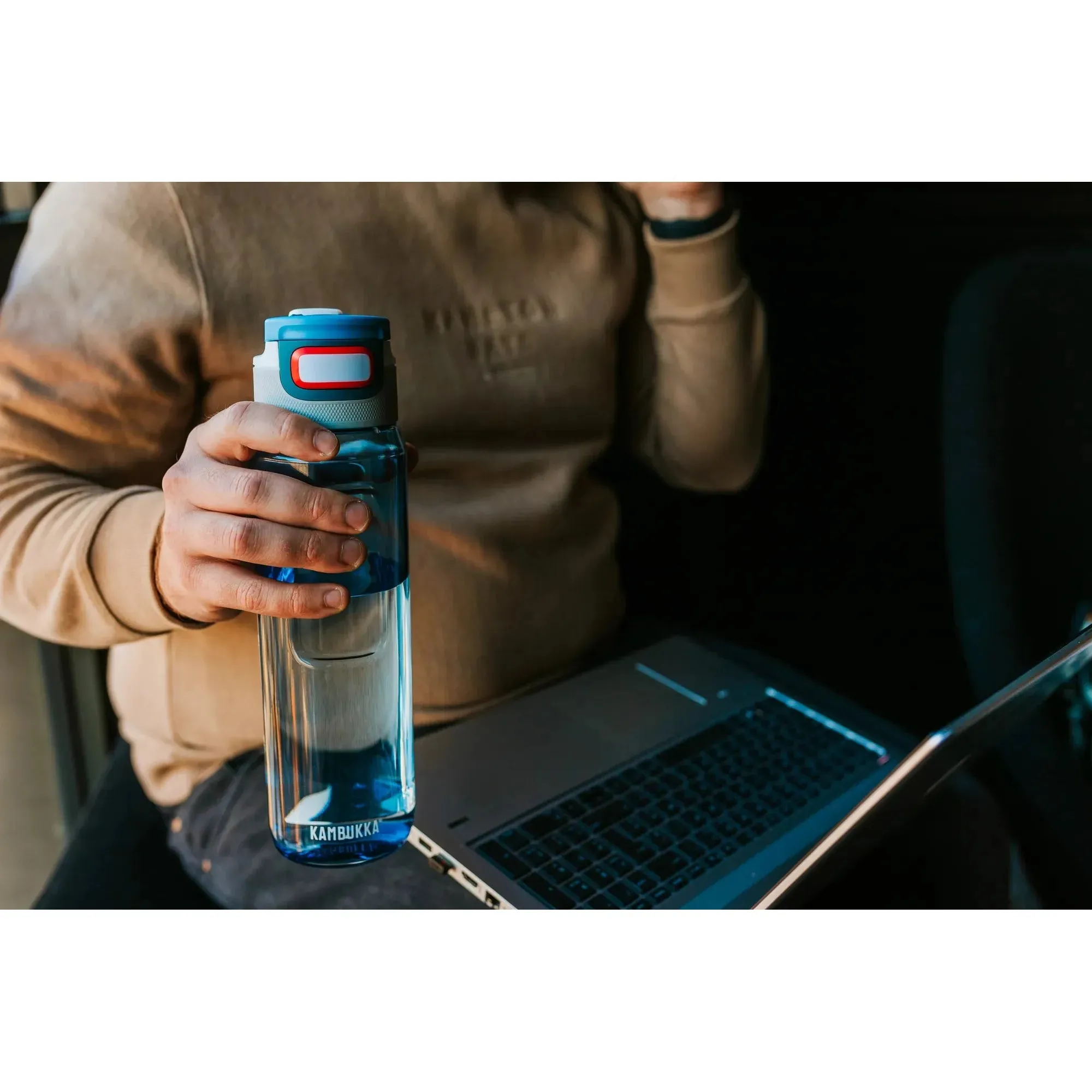 Kambukka Elton Water Bottle - 1000ml - Niagra Blue