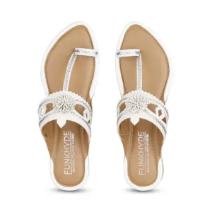 Maeri White Kolhapuri Juttis