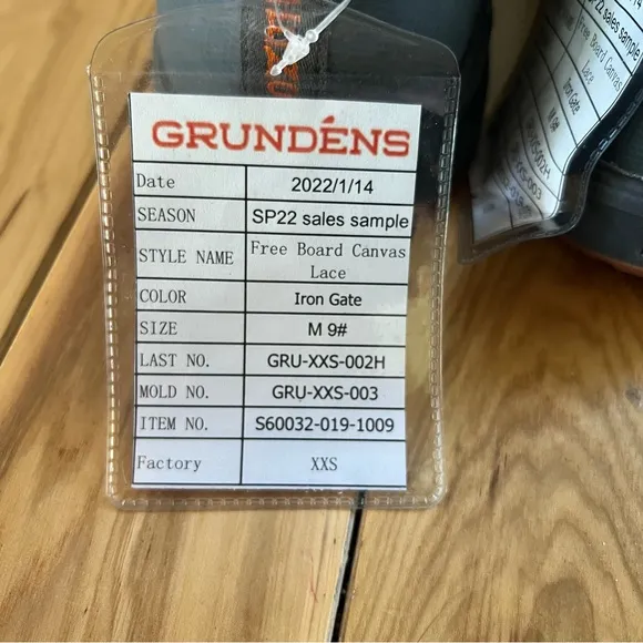Men's Grundens Free Board Canvas