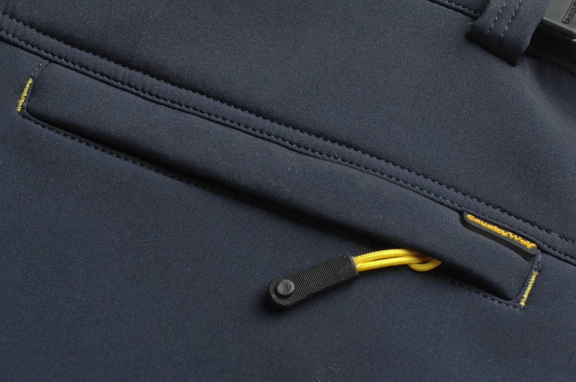 Men's Waterproof Hiking Pants: Outdoor Fleece-Lined Snow Ski Pants for Winter Adventures