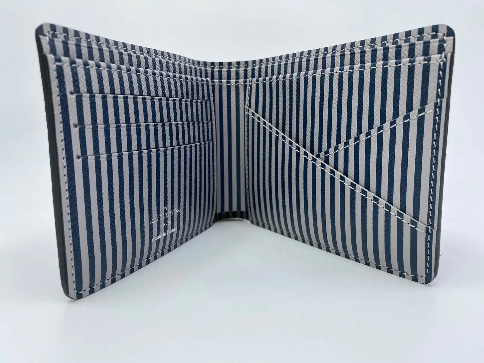 Multiple Wallet Damier Graphite Trunk & Lock