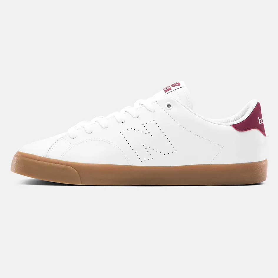 New Balance AM210 Shoes