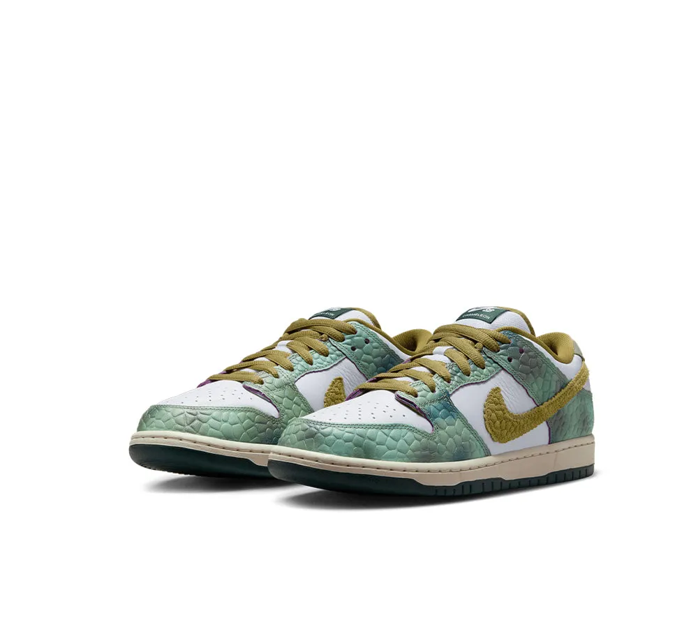 Nike SB Dunk Low Pro