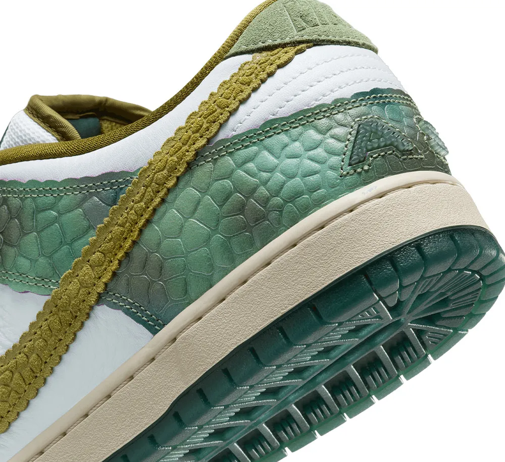 Nike SB Dunk Low Pro