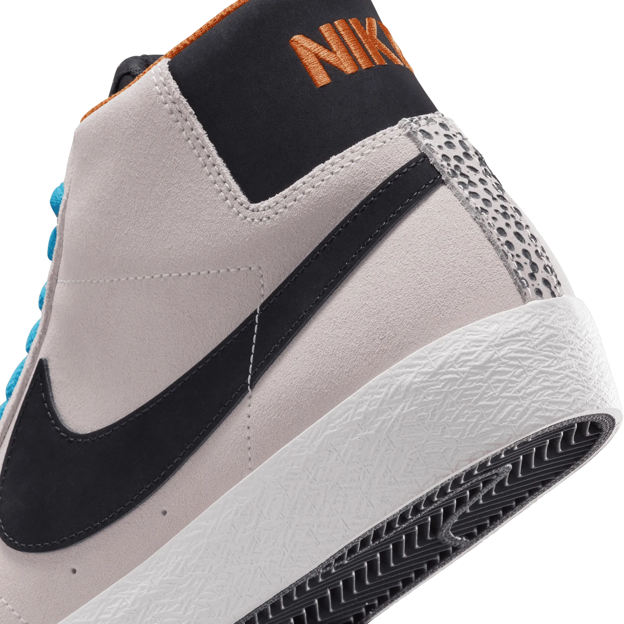 NIKE SB ZOOM BLAZER MID
