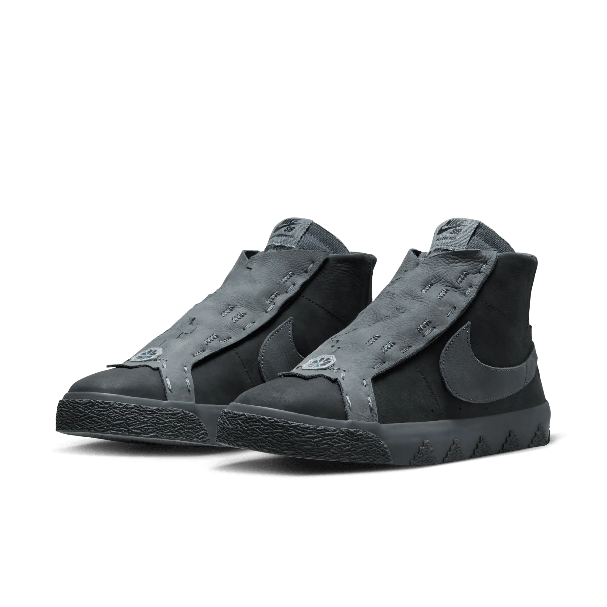 NIKE ZOOM BLAZER MID QS