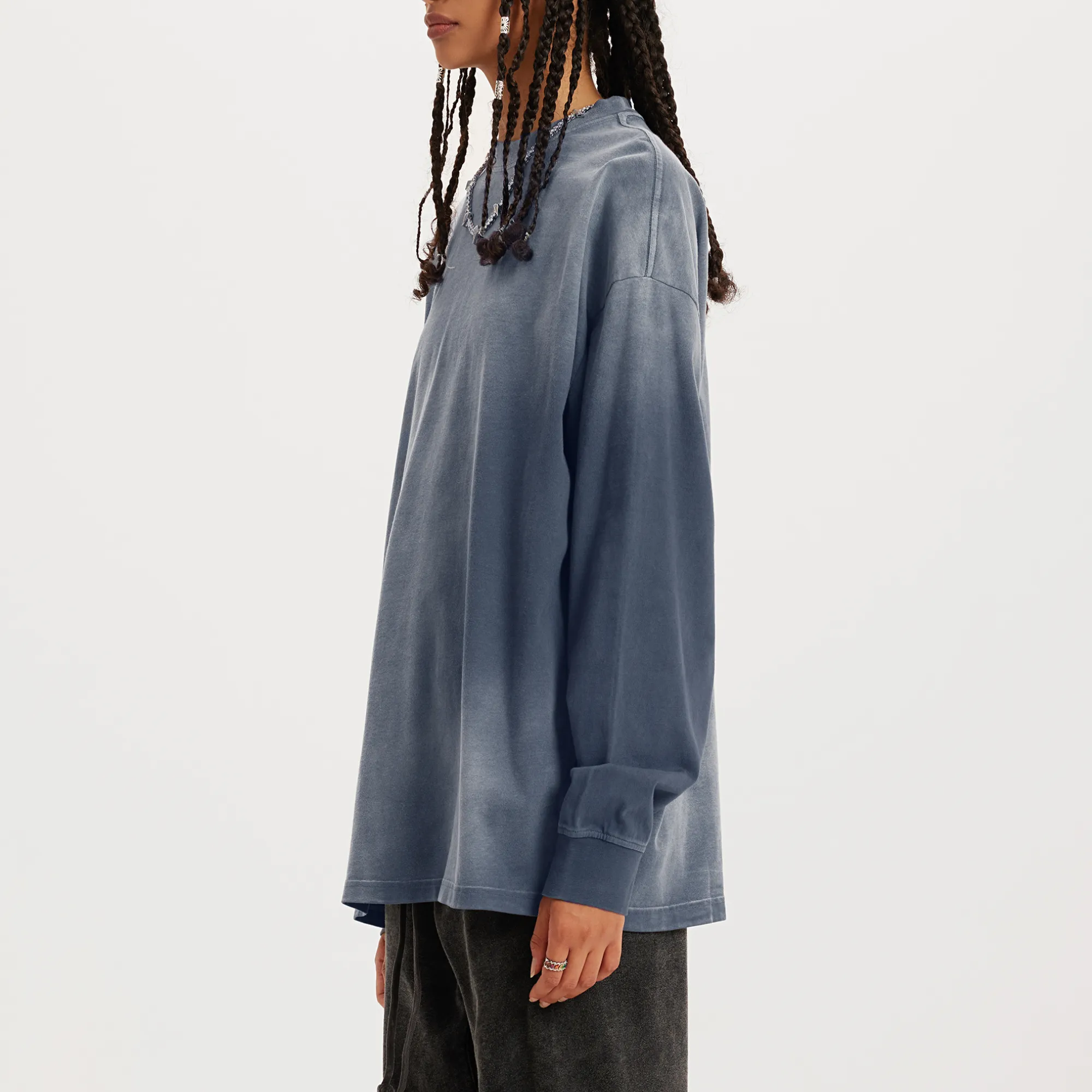 Oversized Crewneck x Drop Shoulder x Washed Out