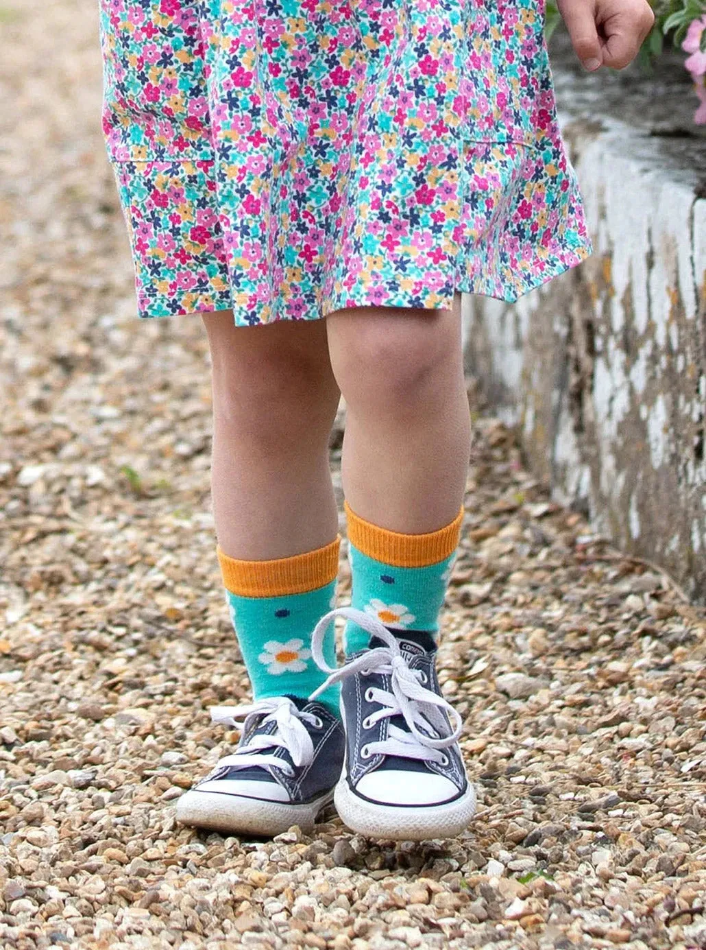 Queen Bee Socks - Flat Seam Comfort