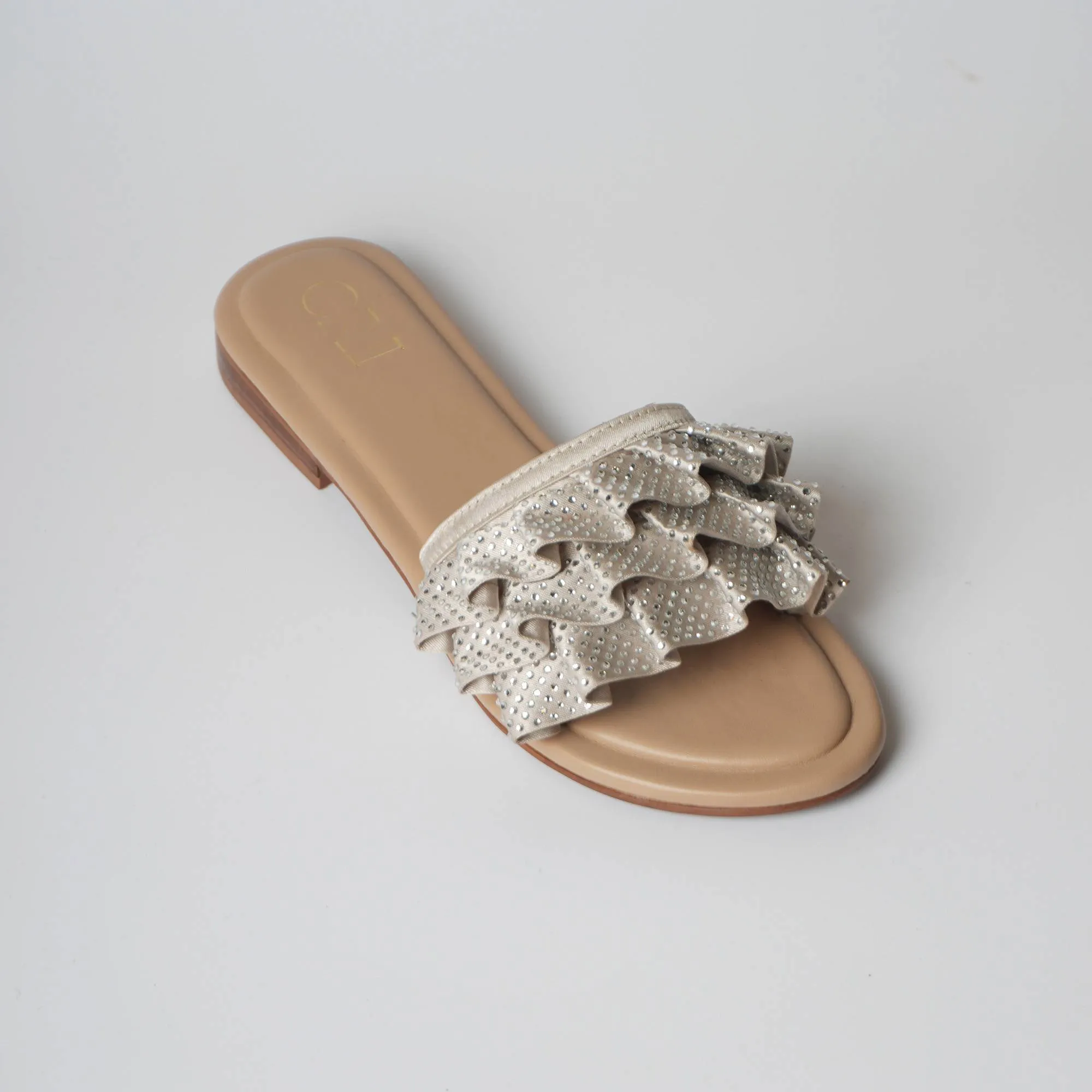 Ruffled Nude Diamonds Flat
