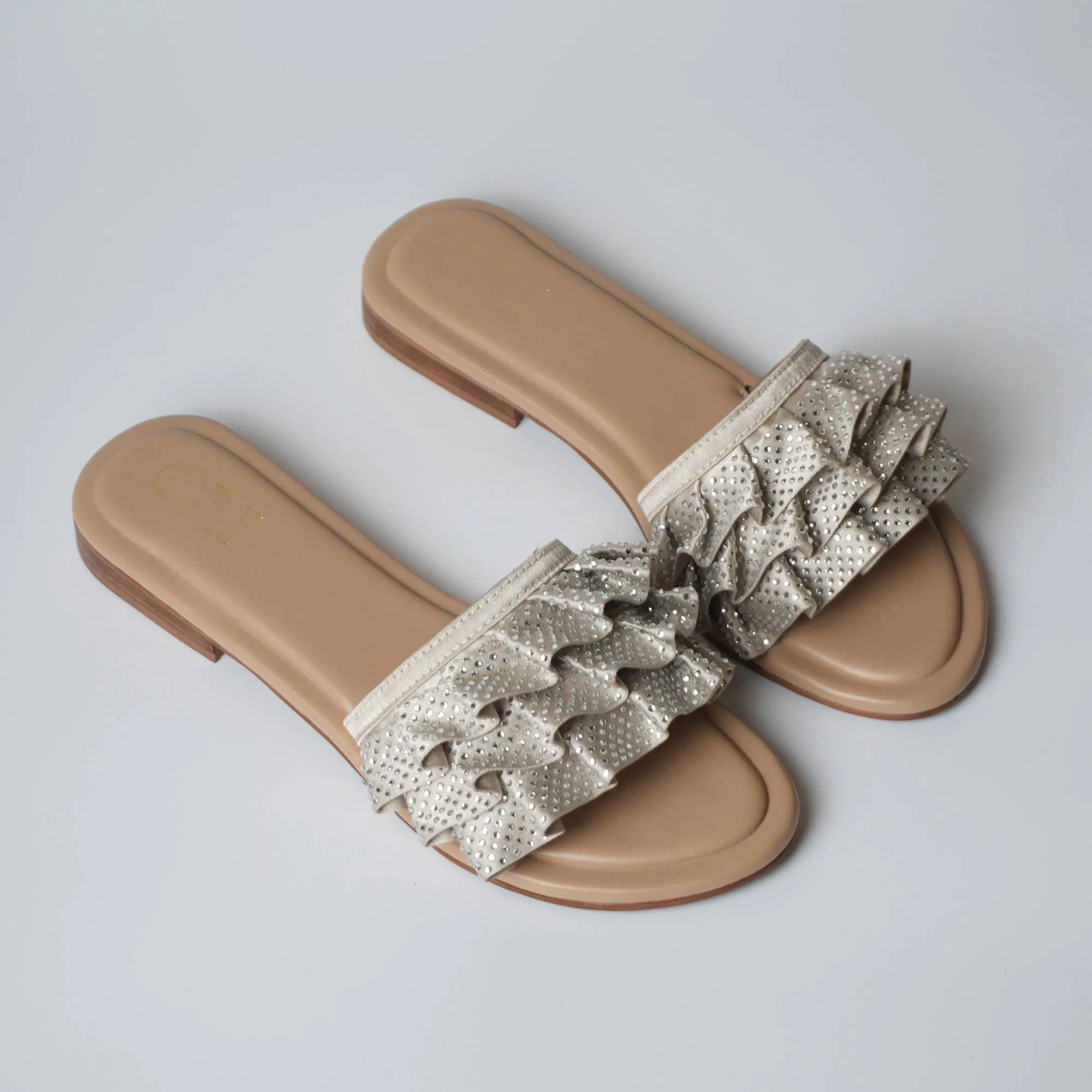 Ruffled Nude Diamonds Flat