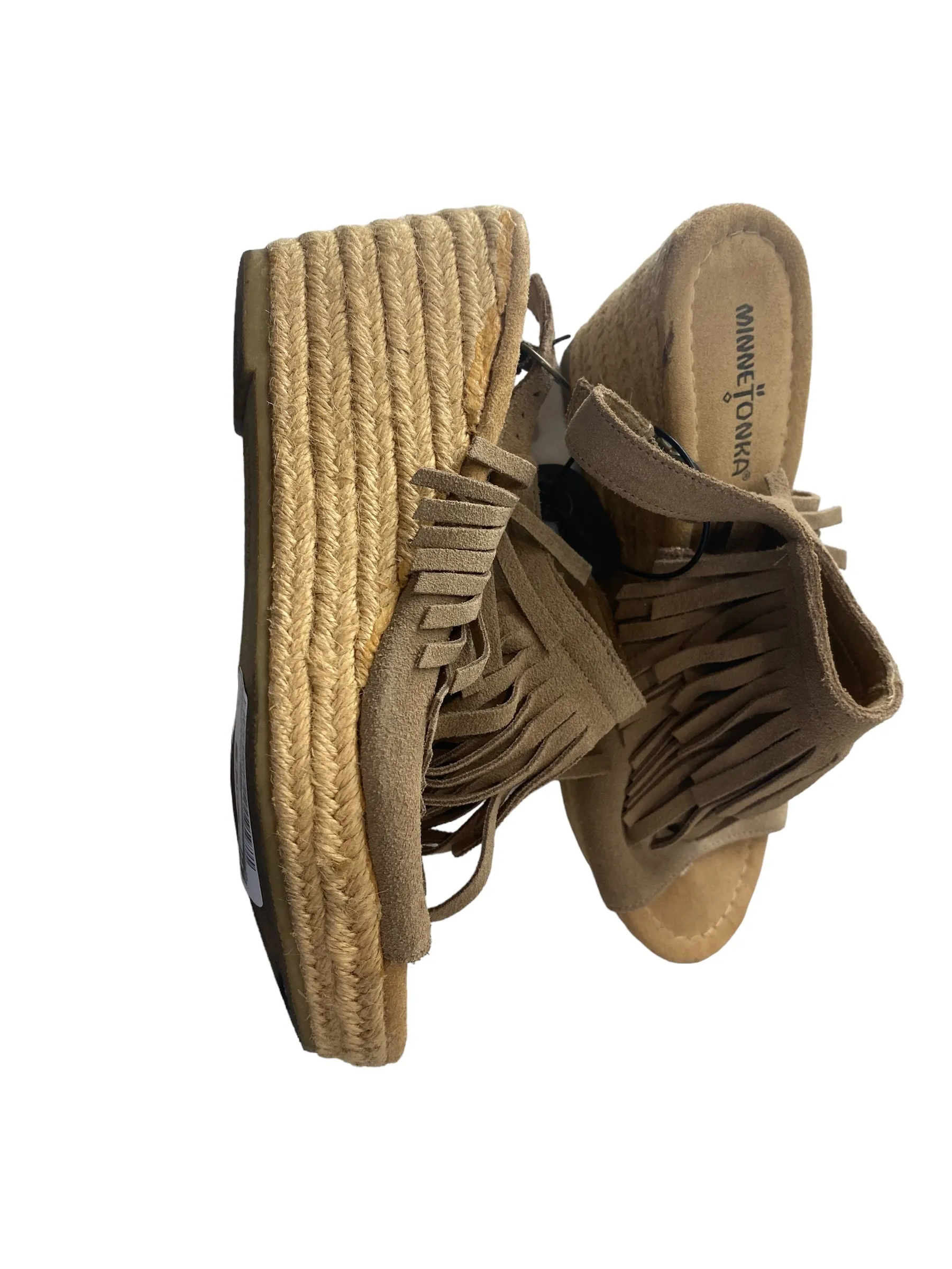 Sandals Designer By Minnetonka In Tan, Size: 8
