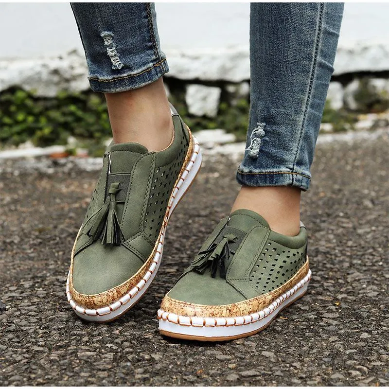 Slip On Hollow Out Flats Ladies Breathable Loafers Casual Platform Vulcanized Sewing Sneakers Shoes