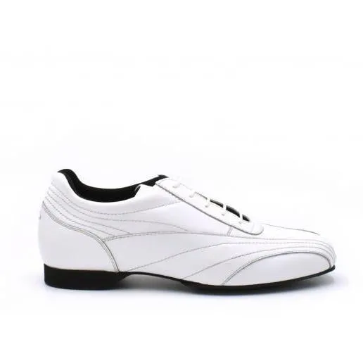 Sneaker / White Leather