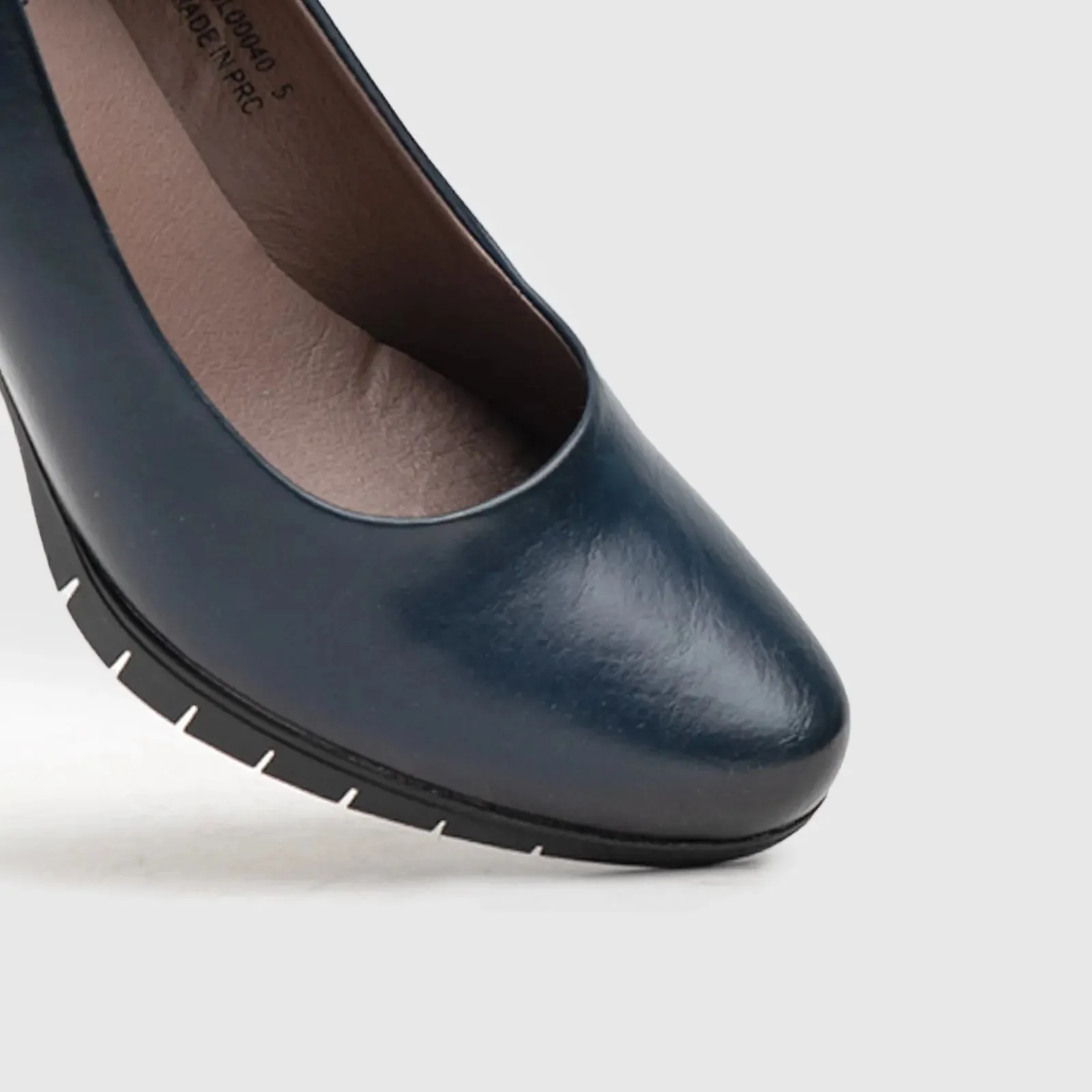 Soft Style Sian Comfort Heel 40-3