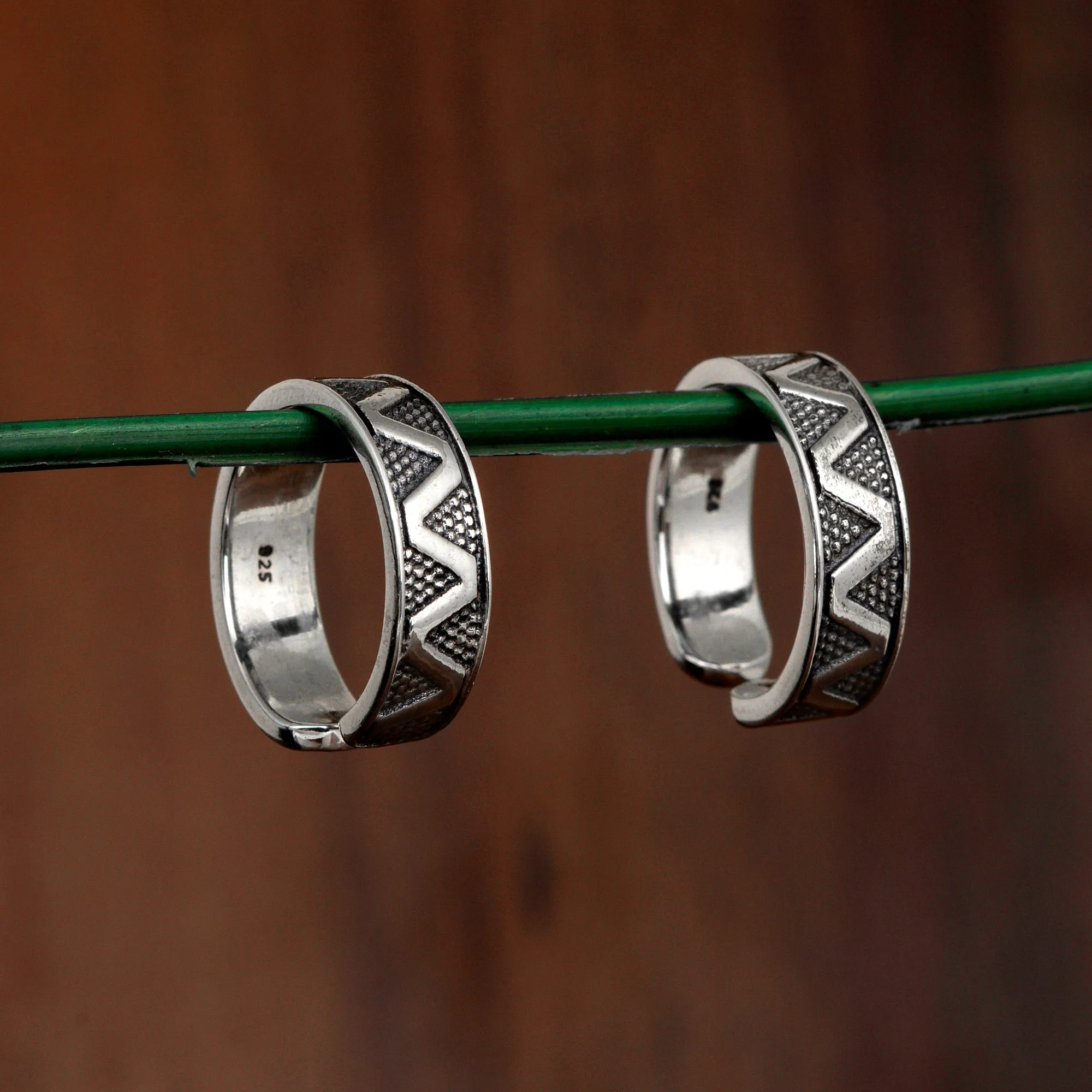 Sterling Silver Adjustable Geometric Pattern Oxidized Toe Ring