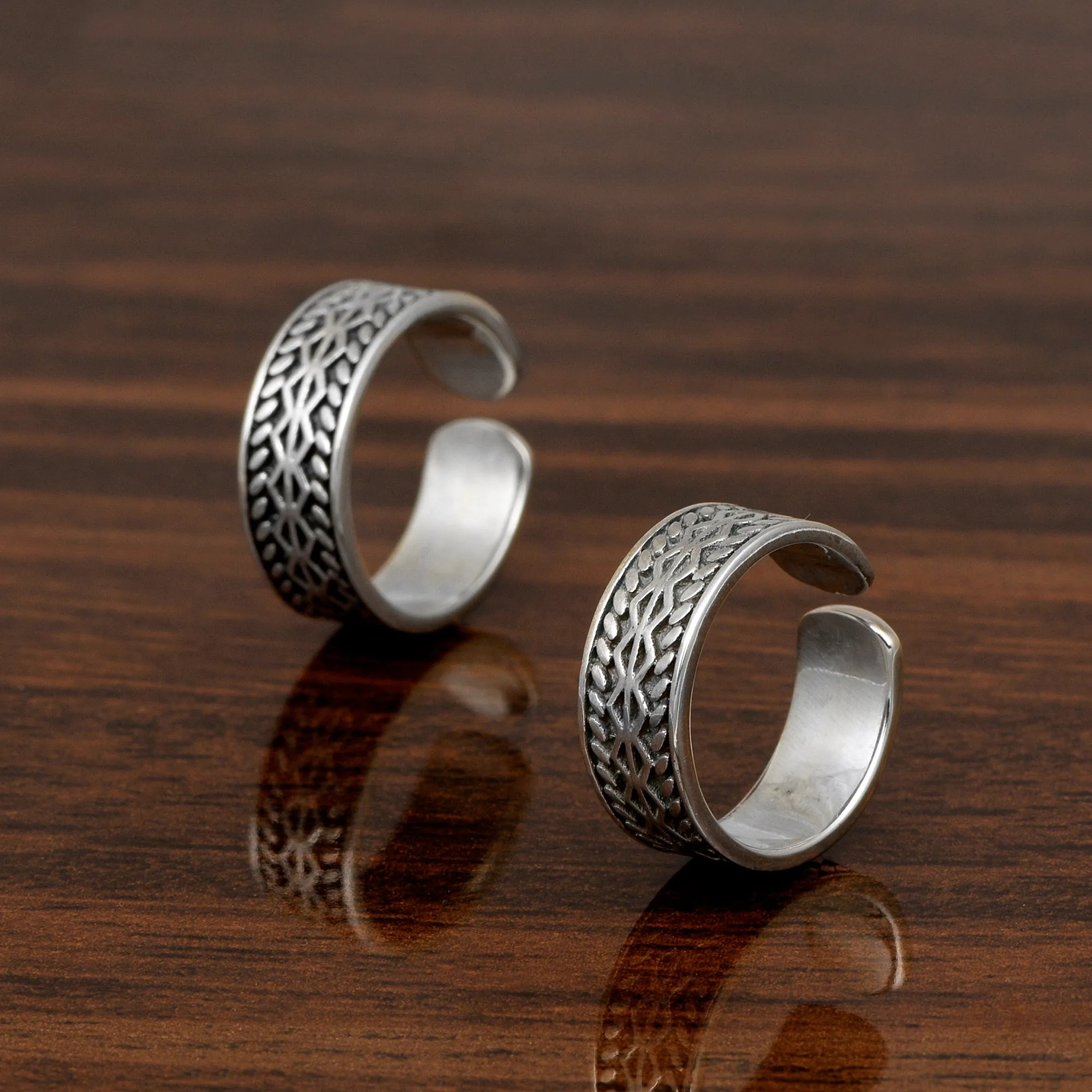 Sterling Silver Adjustable Plain Laurel Crown Toe Ring