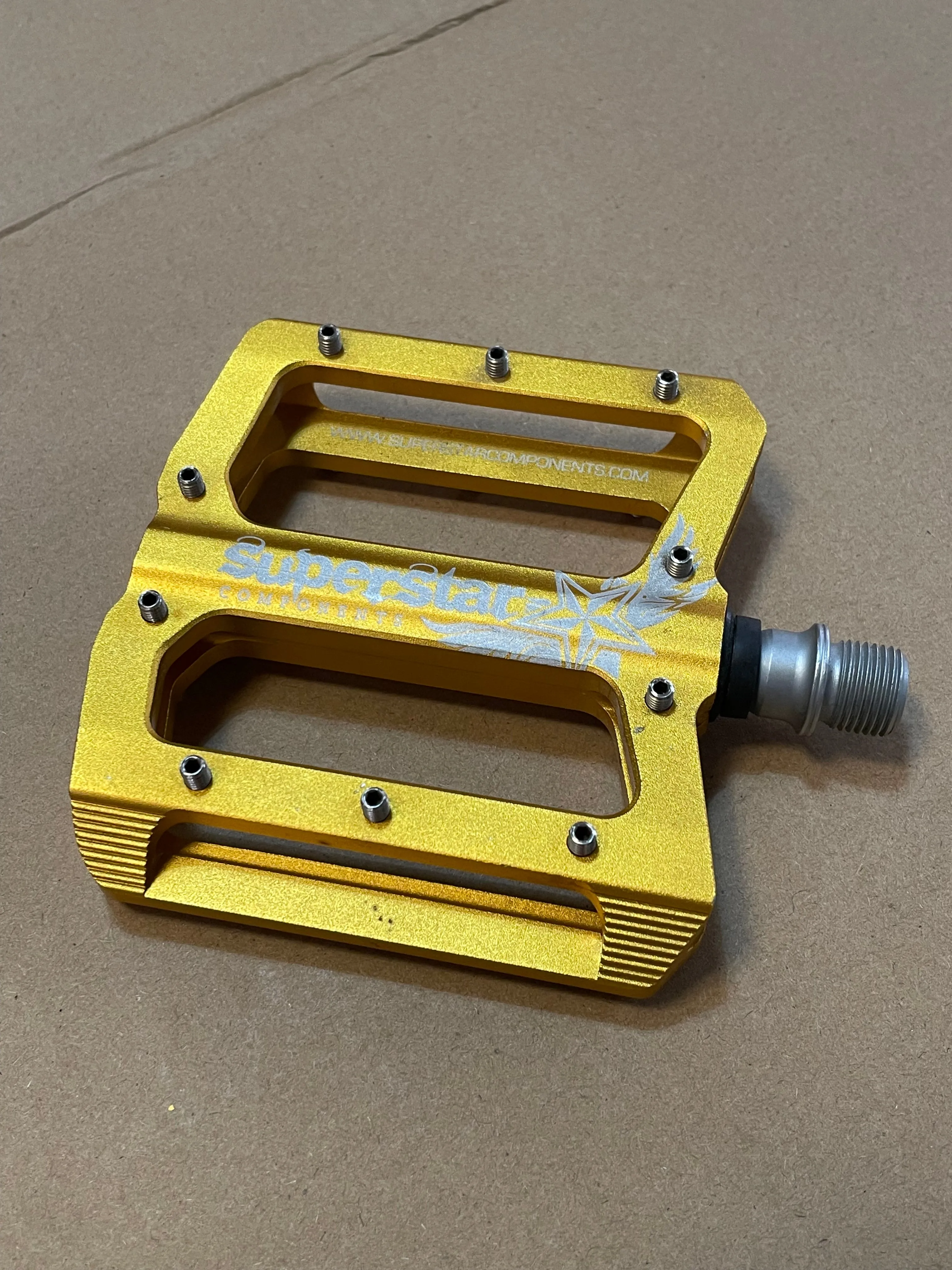 Superstar Bananas Left Pedal