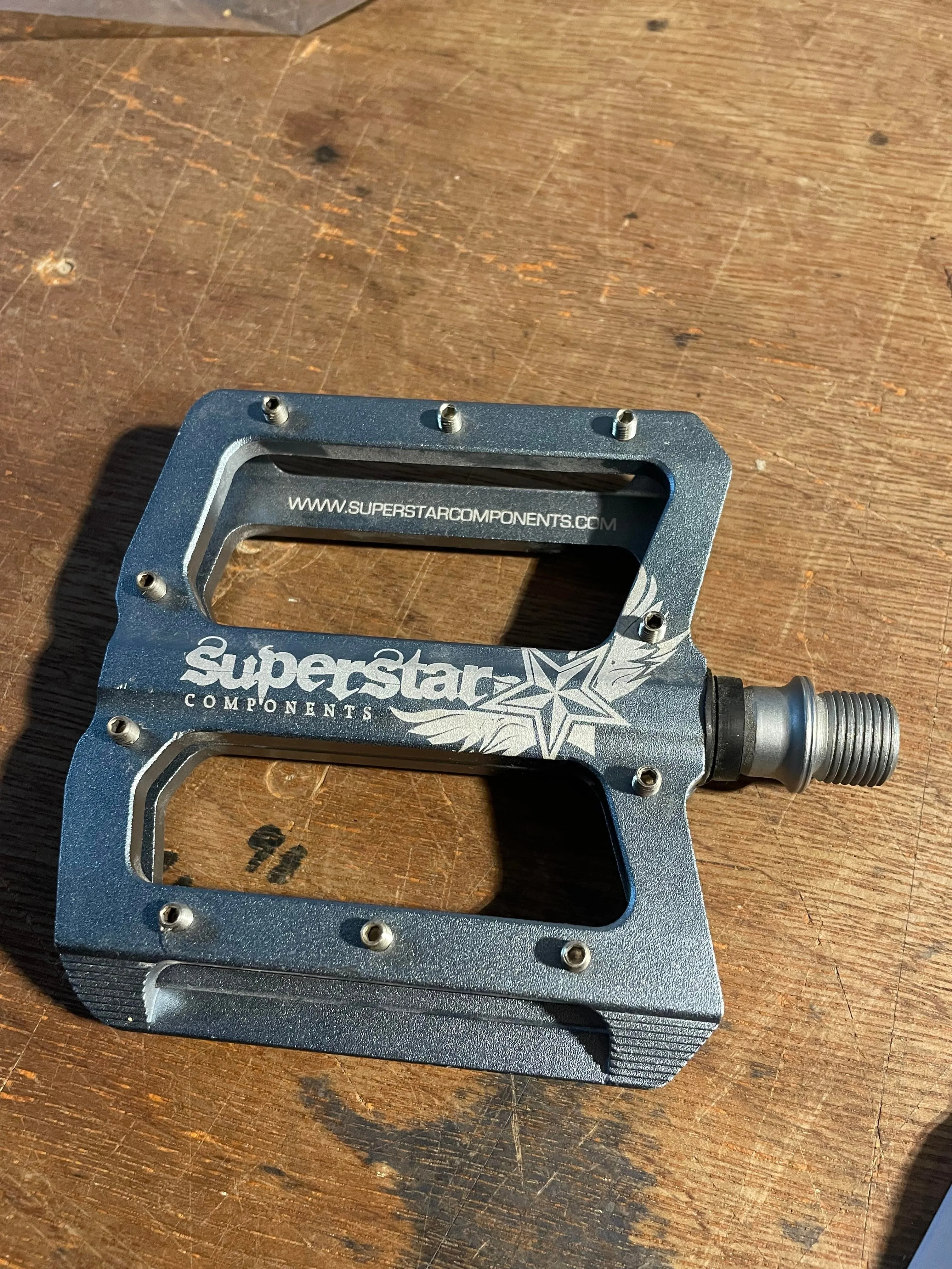 Superstar Bananas Left Pedal
