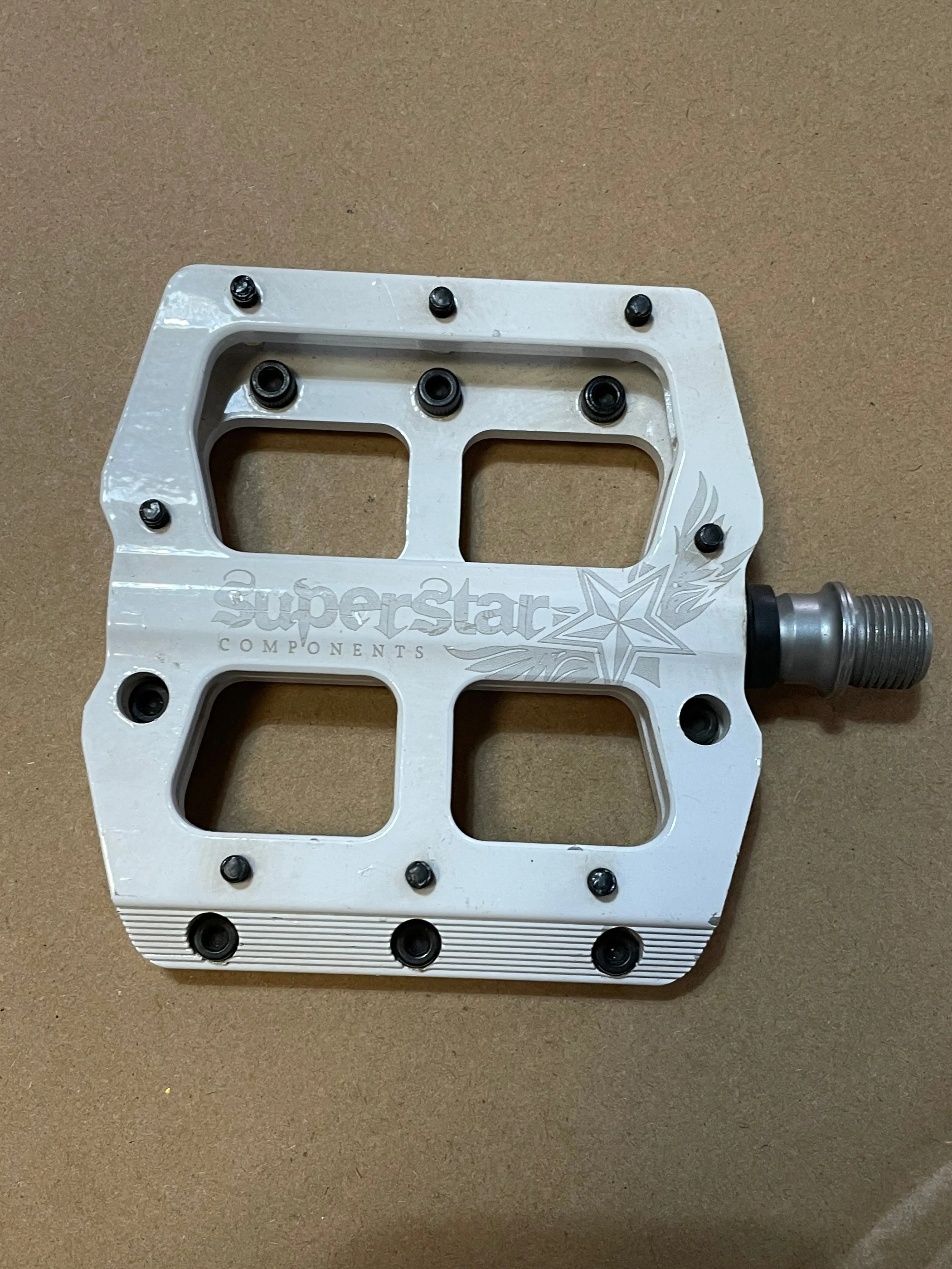 Superstar Bananas Left Pedal