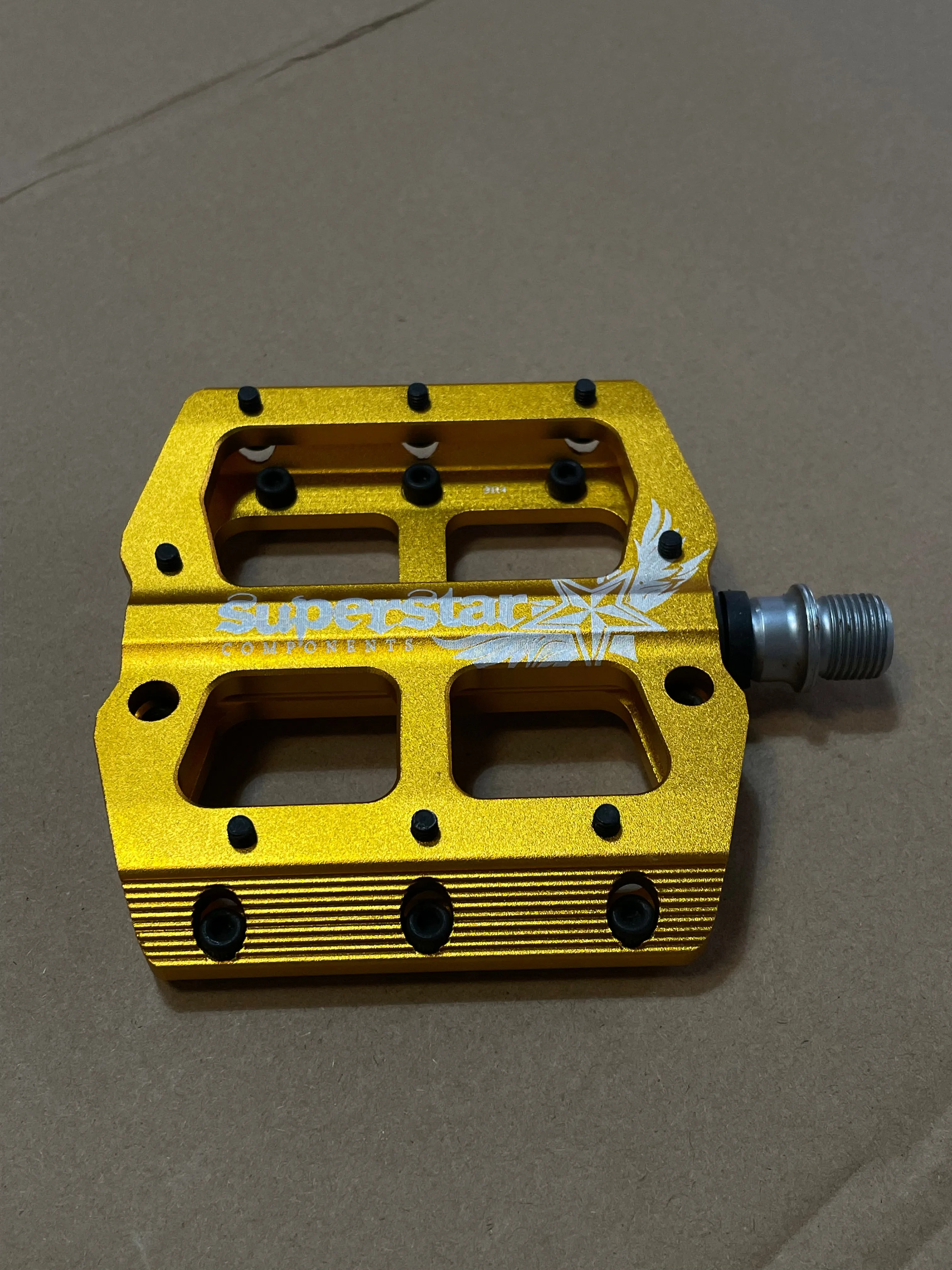 Superstar Bananas Left Pedal