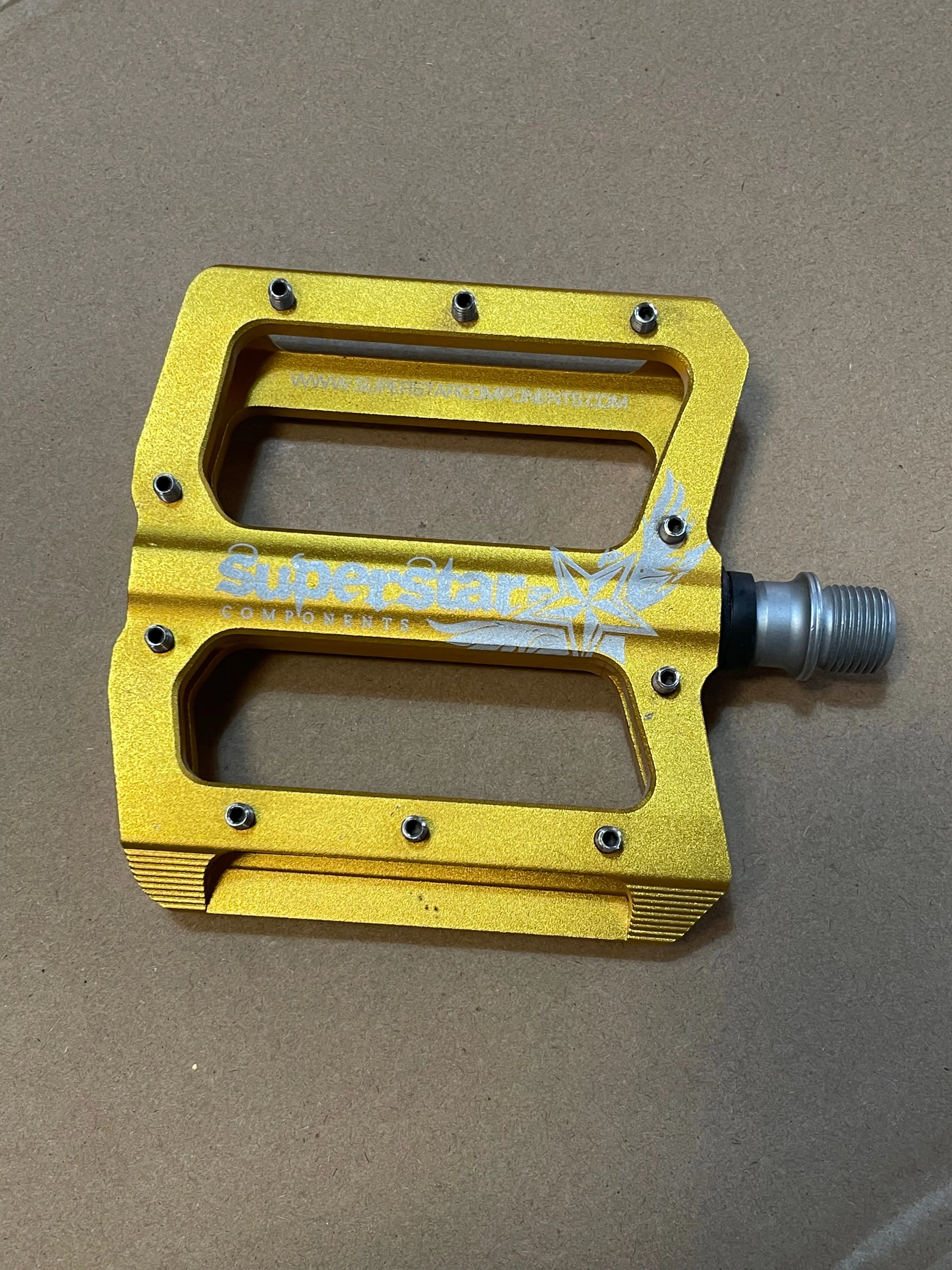 Superstar Bananas Left Pedal