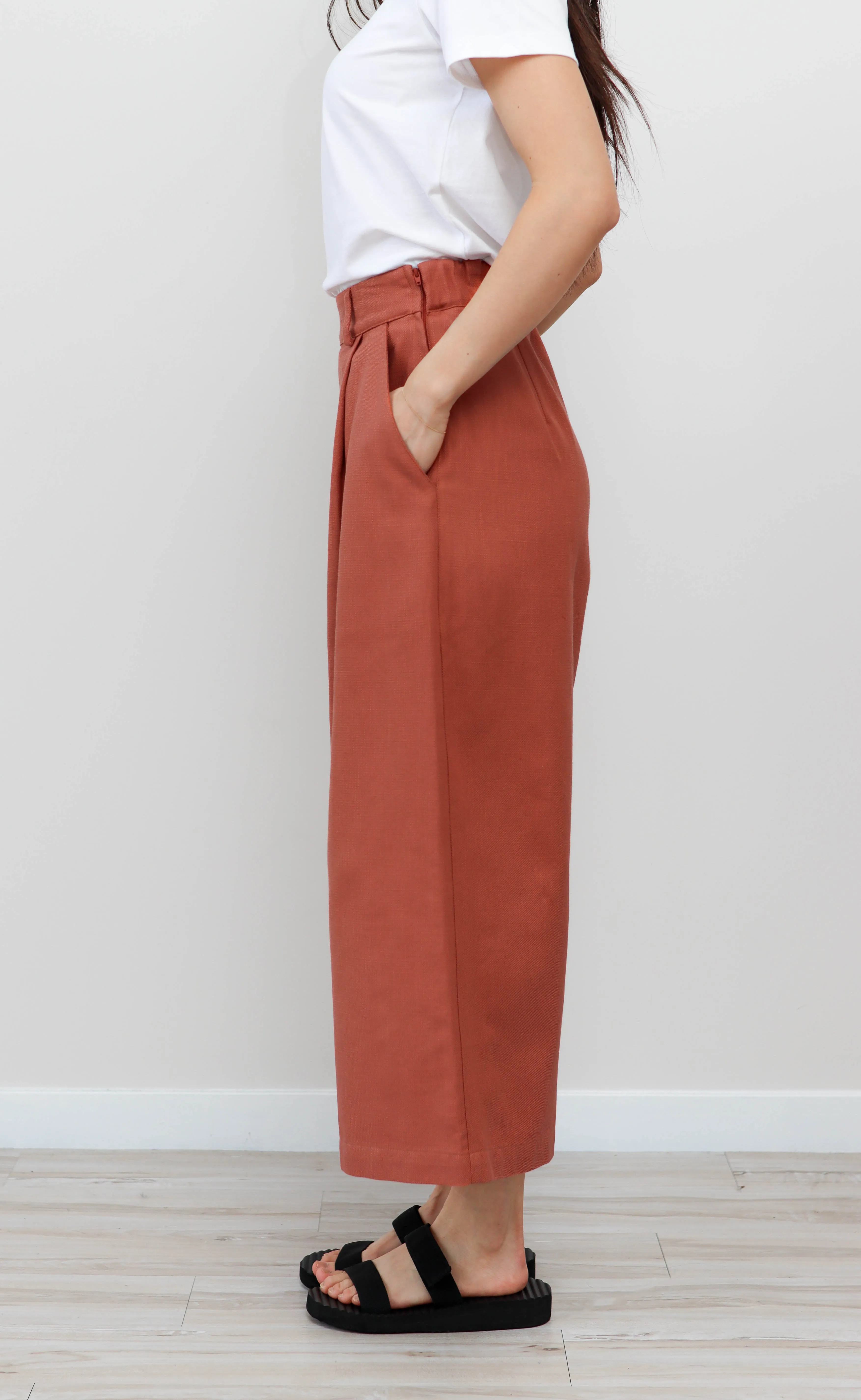 The Minimalist - Cayenne Wayward Fit Pants