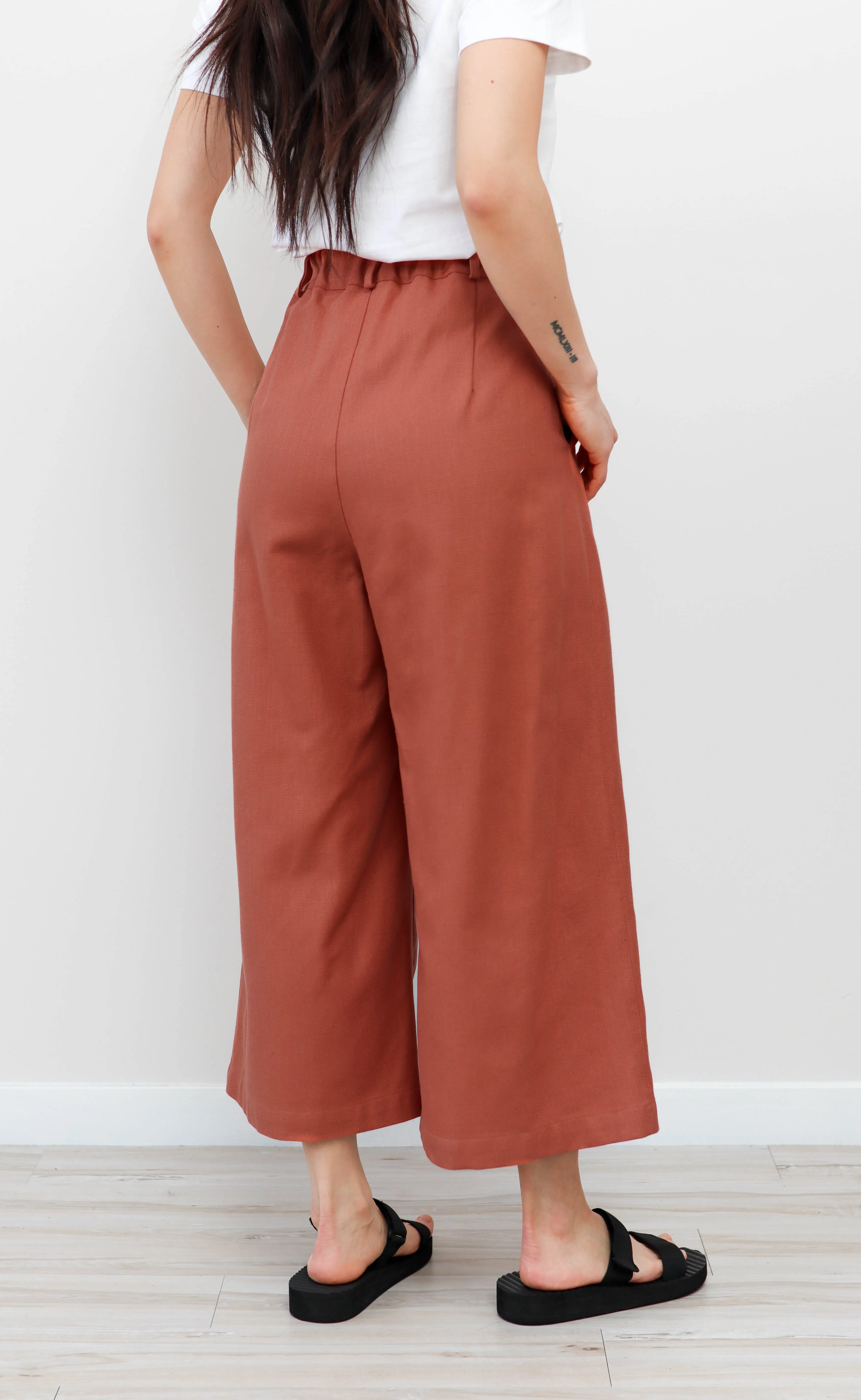 The Minimalist - Cayenne Wayward Fit Pants