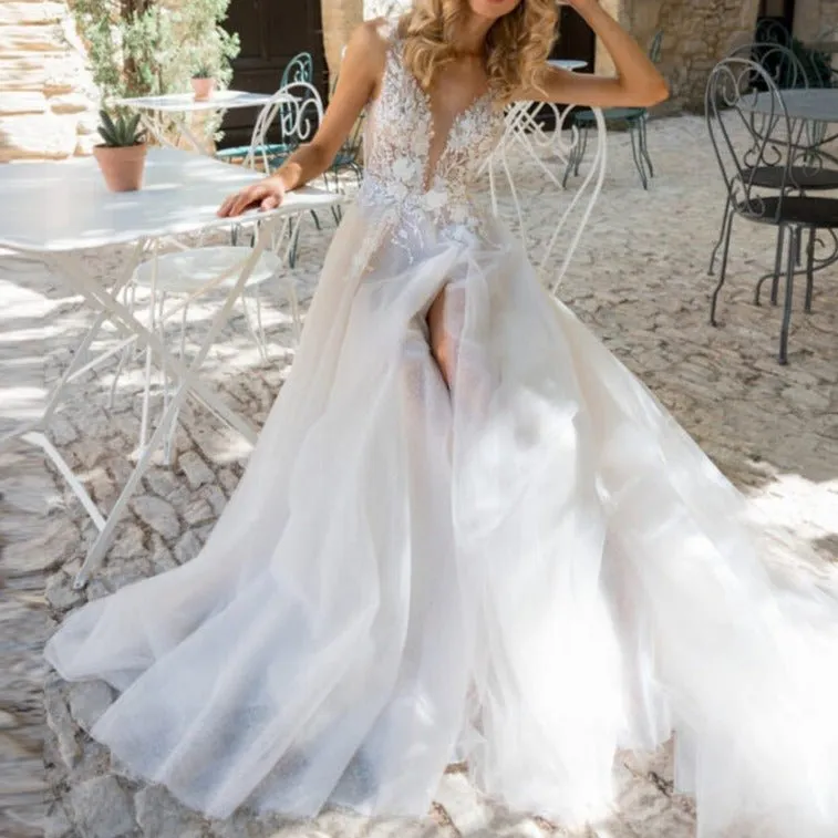 V-neck slim and split brigade shoot wedding dress