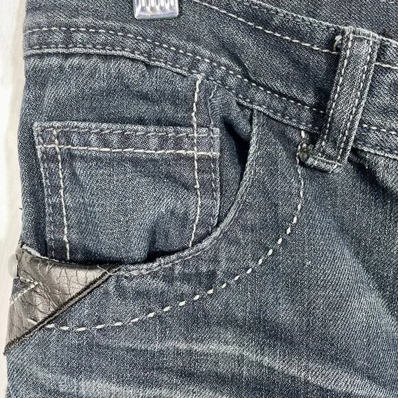 Vintage Y2K Grunge Straight Leg Mid-Rise Dark Wash Feathered Jeans 14 Leather