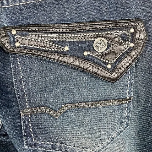 Vintage Y2K Grunge Straight Leg Mid-Rise Dark Wash Feathered Jeans 14 Leather