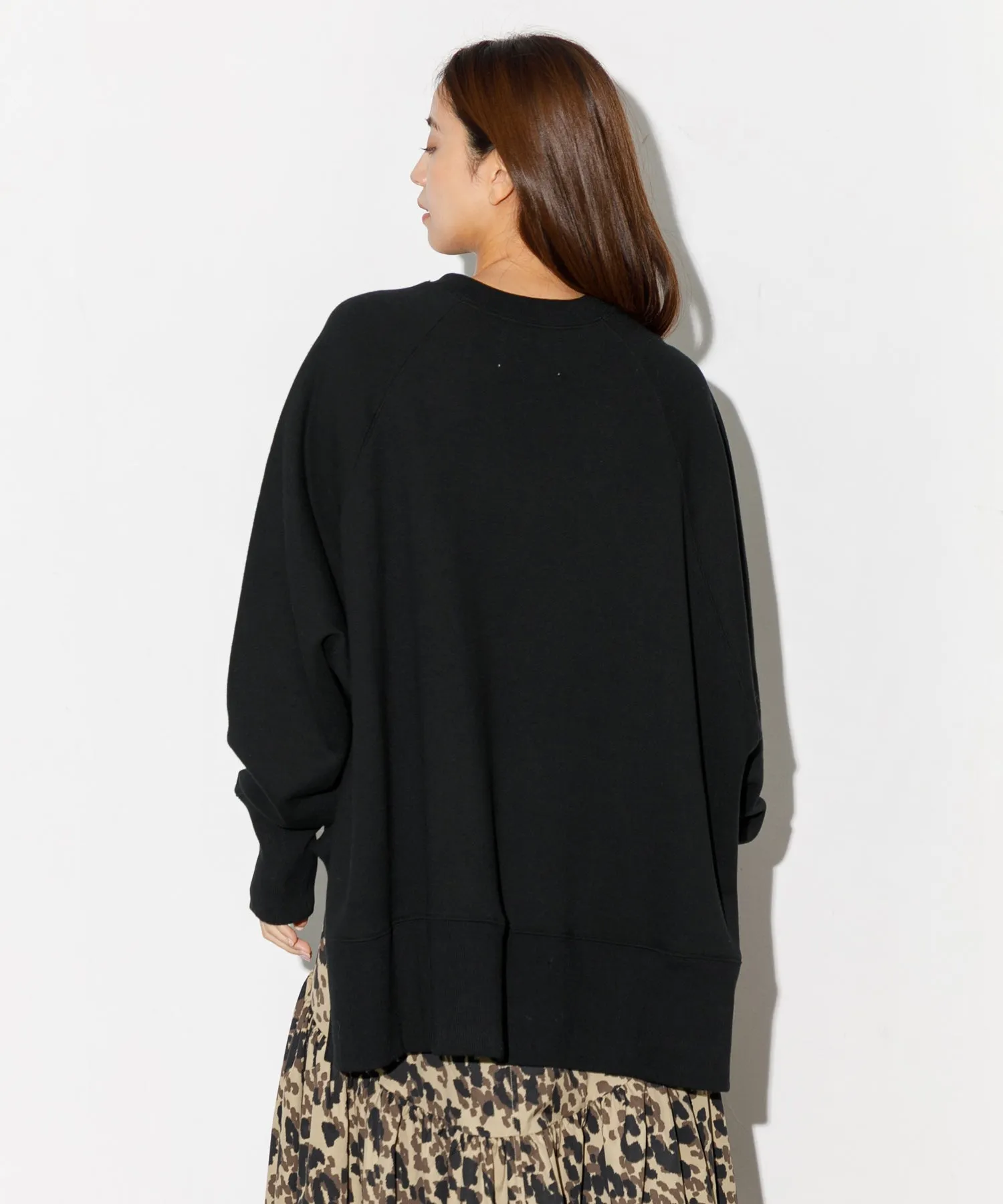 【WOMEN】THE FLATS SIDE SLIT BIG SWEAT