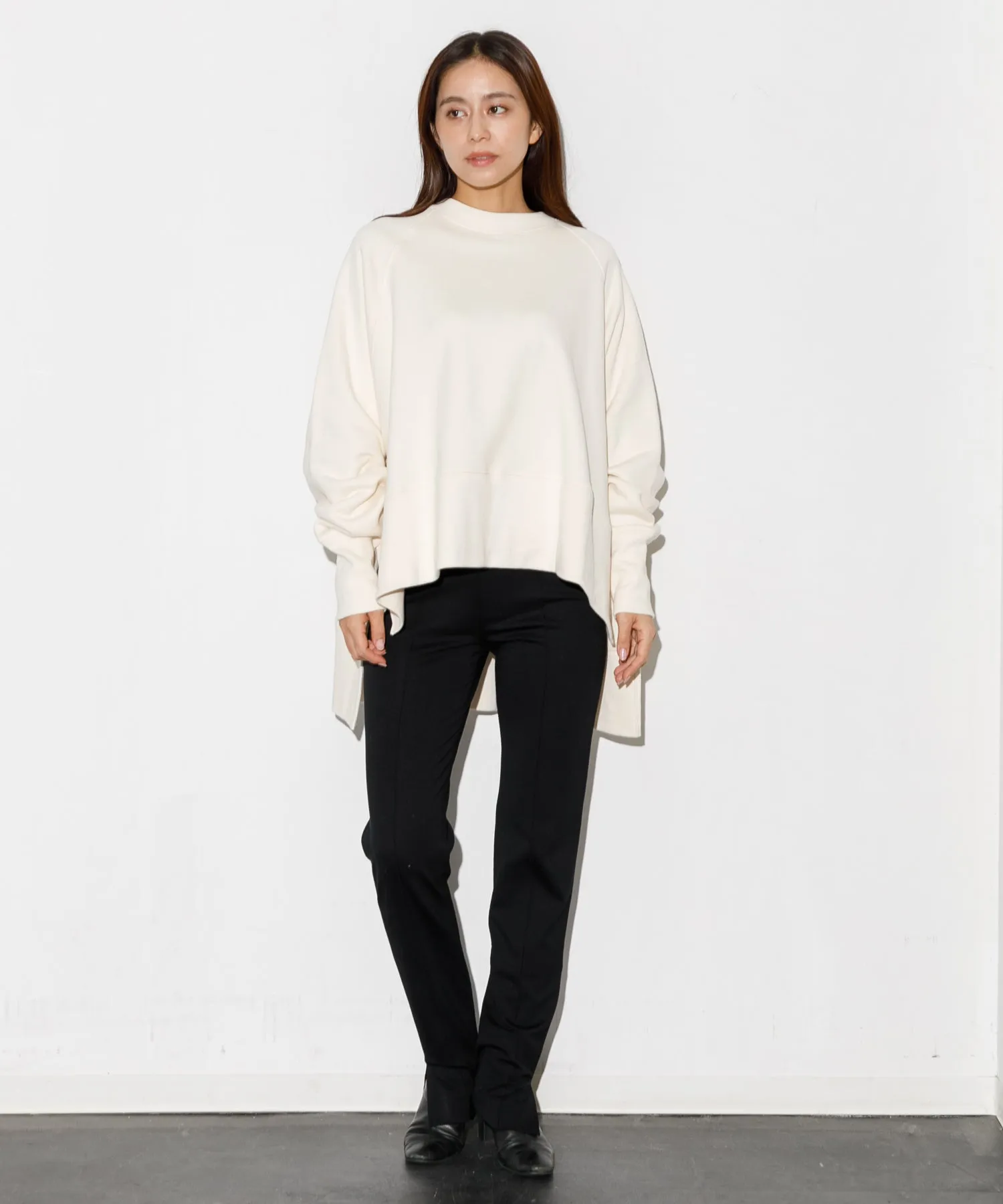 【WOMEN】THE FLATS SIDE SLIT BIG SWEAT