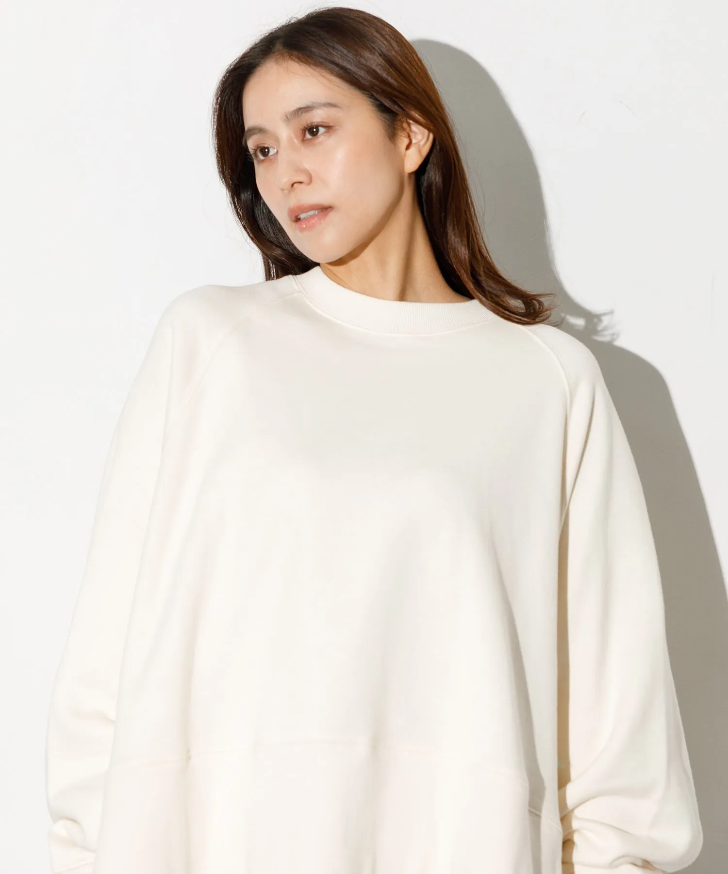 【WOMEN】THE FLATS SIDE SLIT BIG SWEAT