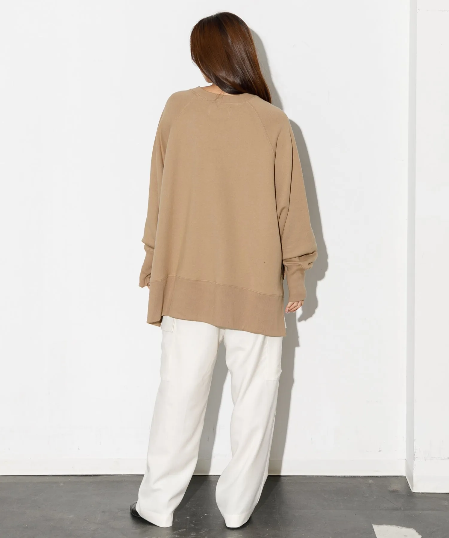 【WOMEN】THE FLATS SIDE SLIT BIG SWEAT