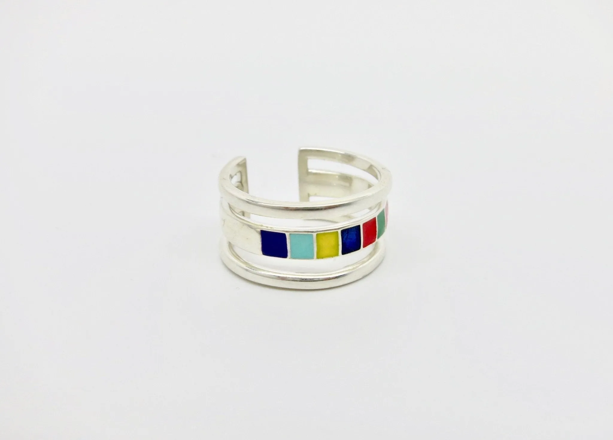 Won't-take-it-off, 'indradhanush' (rainbow) band ring